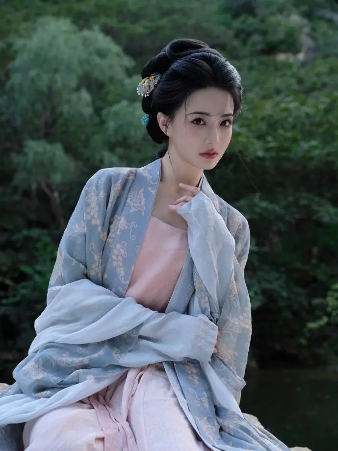 陌生人下载数据图表